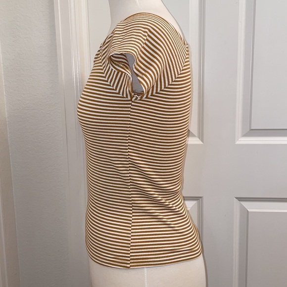 O'NEILL yellow and white striped scoop neck top in women's size Medium - Picture 7 of 9